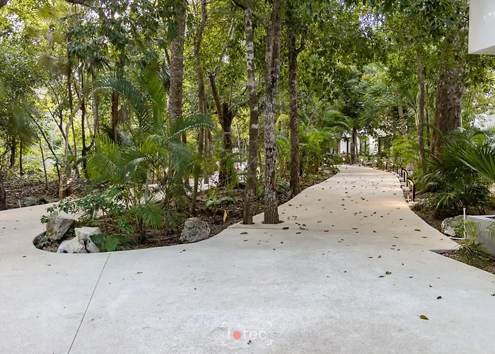 Anah Village Akumal